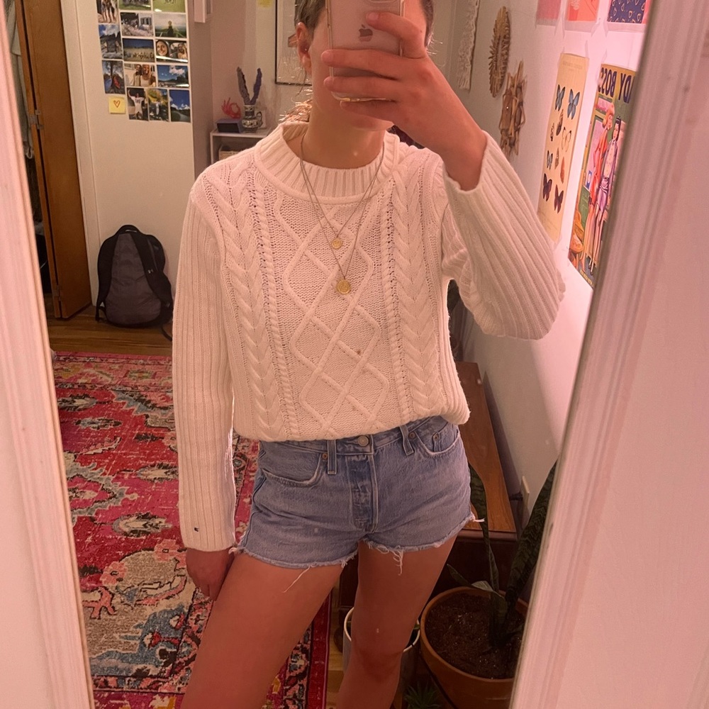 Tommy Hilfiger white sweater!